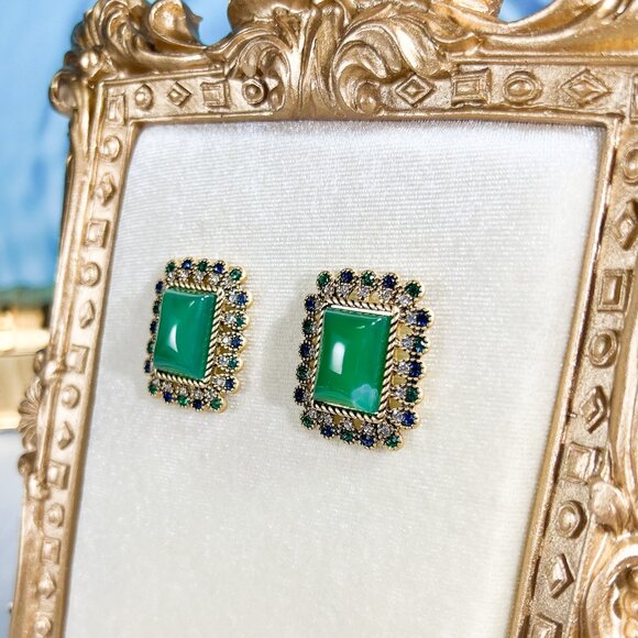 Vintage Jade Stud Earrings, Gold Stud Earrings, Wedding Jade Gemstone Retro - Picture 5 of 10
